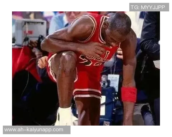 库里创纪录第63次以70以上真实命中率得分40乔丹紧随其后并列第二